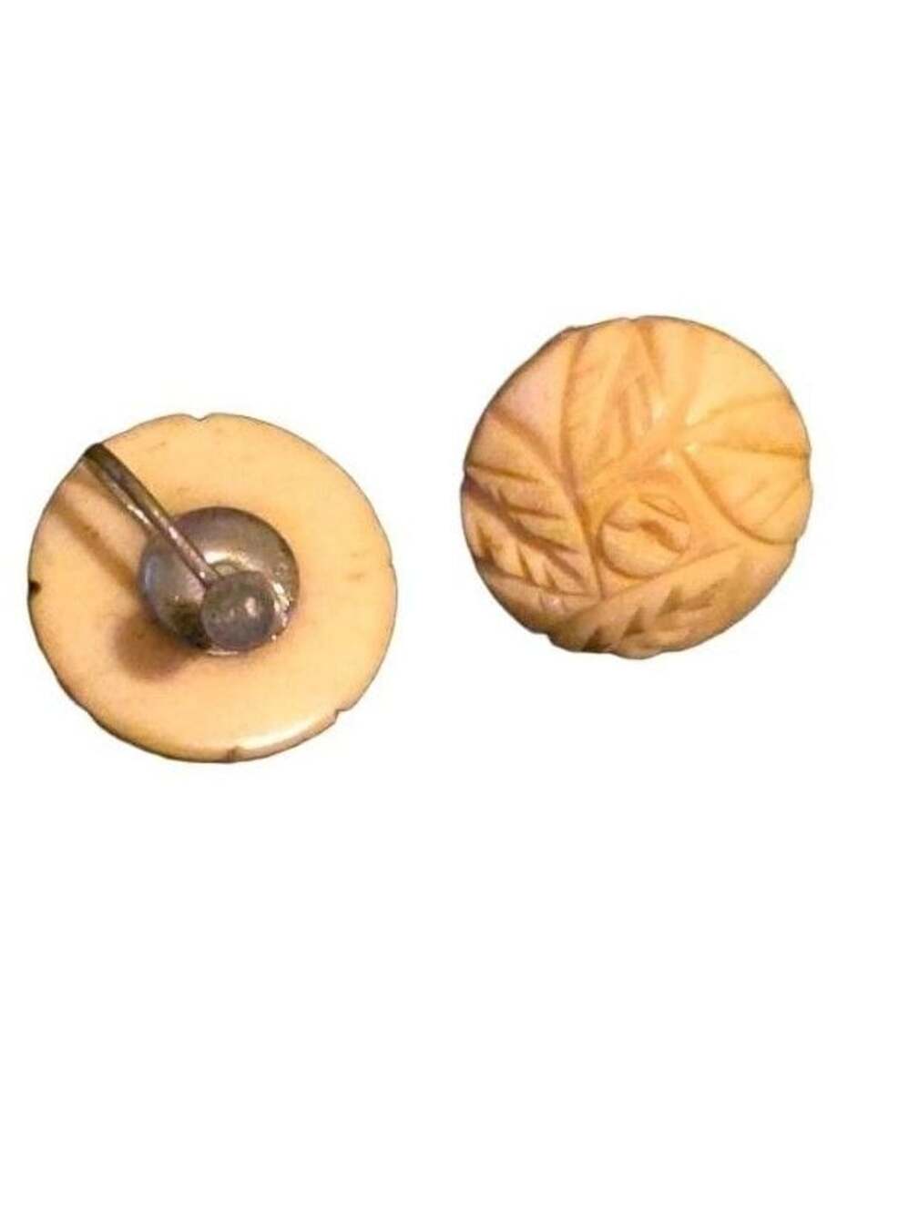 Vintage Hand Carved Bone Leaf Screw Back Earrings Cream